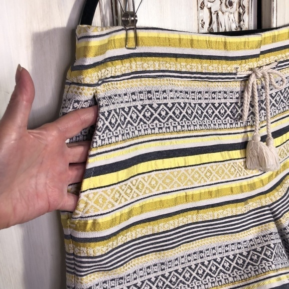 Ann Taylor LOFT The Riviera Short Size 14 - Picture 4 of 12